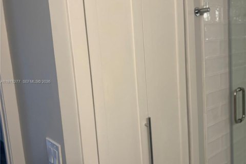 Condominio en alquiler en Doral, Florida, 2 dormitorios, 103.59 m2 № 2042605 - foto 25