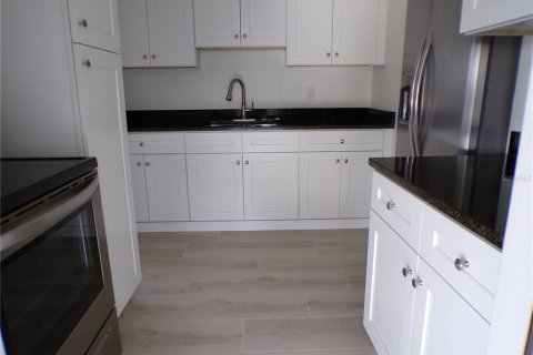 Casa en alquiler en North Port, Florida, 3 dormitorios, 101.36 m2 № 1591496 - foto 20