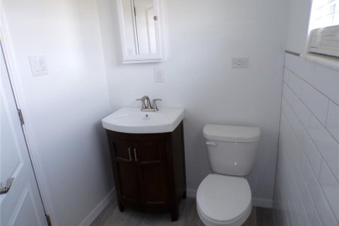 Casa en alquiler en North Port, Florida, 3 dormitorios, 101.36 m2 № 1591496 - foto 6