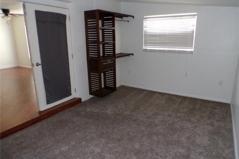 Casa en alquiler en North Port, Florida, 3 dormitorios, 101.36 m2 № 1591496 - foto 9