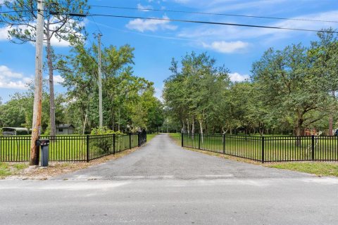 Casa en venta en Orlando, Florida, 3 dormitorios, 236.71 m2 № 1918378 - foto 17