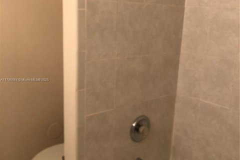 Condominio en venta en Homestead, Florida, 3 dormitorios, 113.43 m2 № 1960279 - foto 11