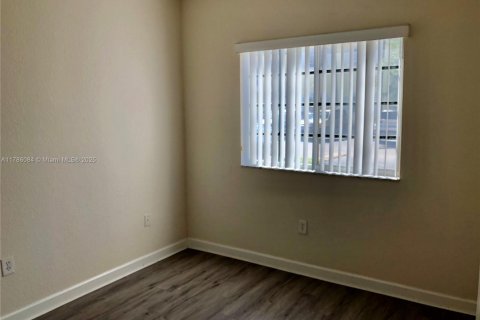 Condominio en venta en Homestead, Florida, 3 dormitorios, 113.43 m2 № 1960279 - foto 16