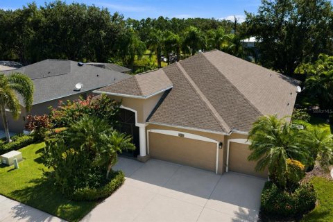 Villa ou maison à vendre à Sarasota, Floride: 3 chambres, 219.34 m2 № 2298374 - photo 2