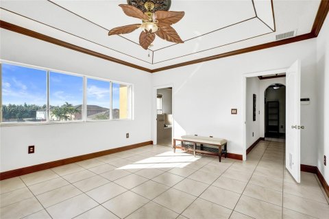 Villa ou maison à vendre à Miami, Floride: 4 chambres, 237.64 m2 № 2011455 - photo 23