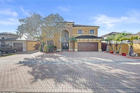 Villa ou maison à Miami, Floride 4 chambres, 237.64 m2 № 2011455