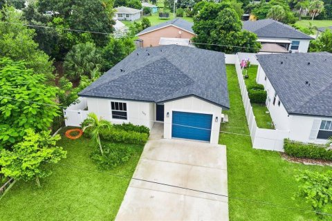 House in West Palm Beach, Florida 3 bedrooms, 142.7 sq.m. № 2288605 - photo 30