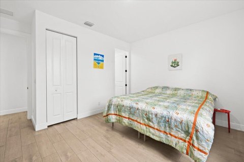 House in West Palm Beach, Florida 3 bedrooms, 142.7 sq.m. № 2288605 - photo 19