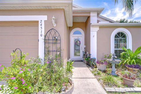 Villa ou maison à vendre à Lutz, Floride: 4 chambres, 168.43 m2 № 1838851 - photo 3