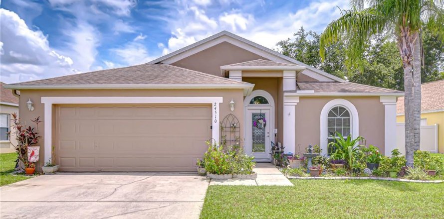 Villa ou maison à Lutz, Floride 4 chambres, 168.43 m2 № 1838851