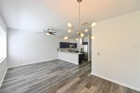 Townhouse in Tampa, Florida 3 bedrooms, 134.06 sq.m. № 1828592 - photo 14