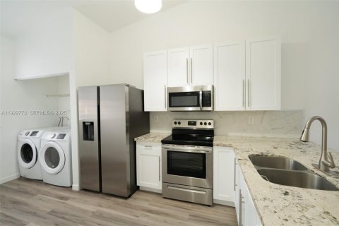 Купить таунхаус в Хайалиа, Флорида 2 спальни, 101.17м2, № 1988801 - фото 9