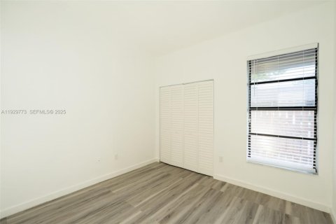 Купить таунхаус в Хайалиа, Флорида 2 спальни, 101.17м2, № 1988801 - фото 13