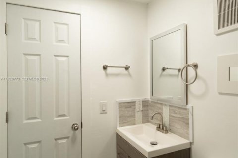 Купить таунхаус в Хайалиа, Флорида 2 спальни, 101.17м2, № 1988801 - фото 12