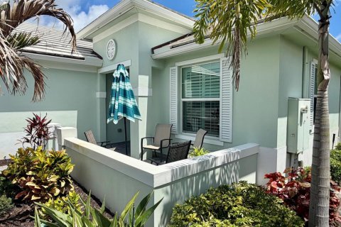 House in Vero Beach, Florida 3 bedrooms, 181.9 sq.m. № 2245776 - photo 3