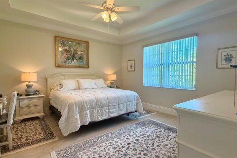 House in Vero Beach, Florida 3 bedrooms, 181.9 sq.m. № 2245776 - photo 18