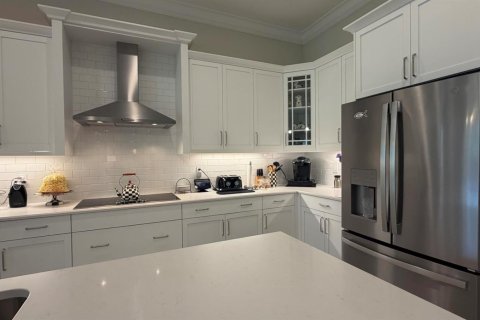 House in Vero Beach, Florida 3 bedrooms, 181.9 sq.m. № 2245776 - photo 12