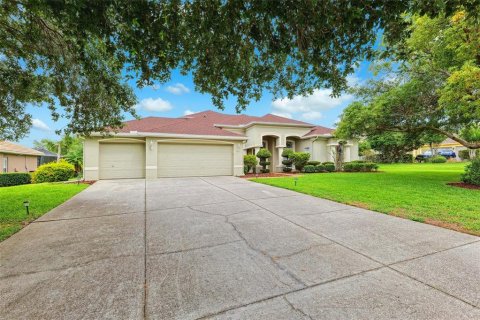 Casa en alquiler en Dade City, Florida, 4 dormitorios, 318.1 m2 № 1833519 - foto 4