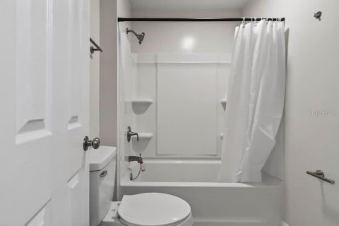 Villa ou maison à louer à Callahan, Floride: 17.19 m2 № 2388731 - photo 13