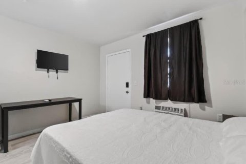 Villa ou maison à louer à Callahan, Floride: 17.19 m2 № 2388731 - photo 7