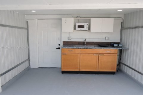 Villa ou maison à louer à Hialeah, Floride: 1 chambre, 37.16 m2 № 1958696 - photo 15