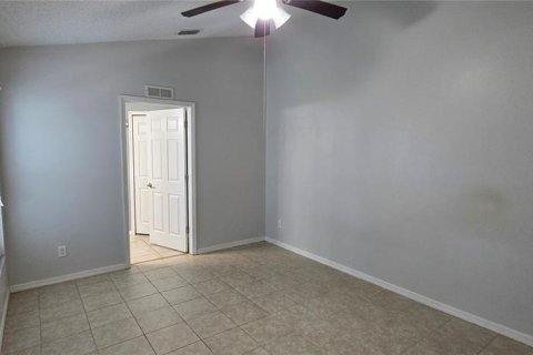 Villa ou maison à louer à Valrico, Floride: 3 chambres, 121.98 m2 № 2156248 - photo 12