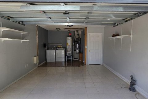 Villa ou maison à louer à Valrico, Floride: 3 chambres, 121.98 m2 № 2156248 - photo 18