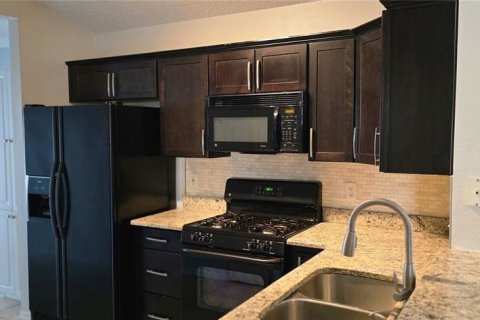 Villa ou maison à louer à Valrico, Floride: 3 chambres, 121.98 m2 № 2156248 - photo 4