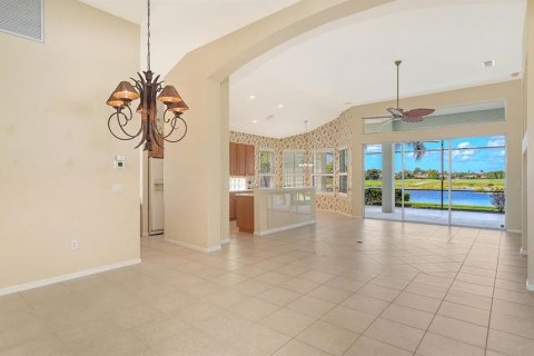 Casa en venta en Lakewood Ranch, Florida, 2 dormitorios, 164.72 m2 № 2384364 - foto 9