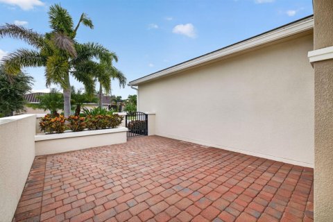 Casa en venta en Port St. Lucie, Florida, 2 dormitorios, 148.27 m2 № 2407912 - foto 4