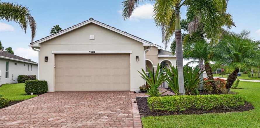 Casa en Port St. Lucie, Florida 2 dormitorios, 148.27 m2 № 2407912