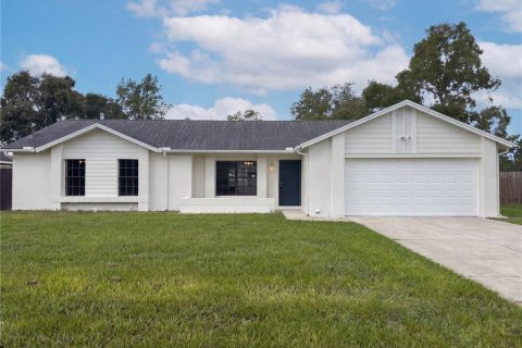 Casa en Spring Hill, Florida 5 dormitorios, 139.17 m2 № 2371928
