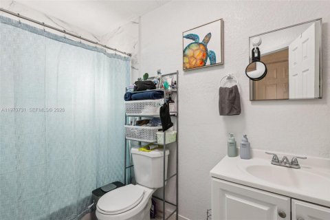 Купить виллу или дом в Майами, Флорида 4 спальни, 108.6м2, № 2031102 - фото 21