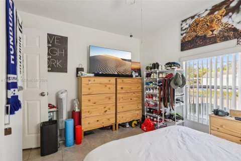 Купить виллу или дом в Майами, Флорида 4 спальни, 108.6м2, № 2031102 - фото 19