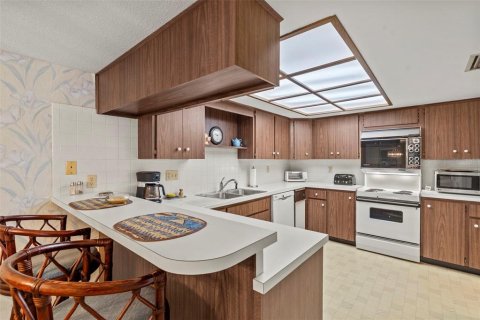 Copropriété à vendre à Clearwater, Floride: 2 chambres, 128.21 m2 № 2157780 - photo 10