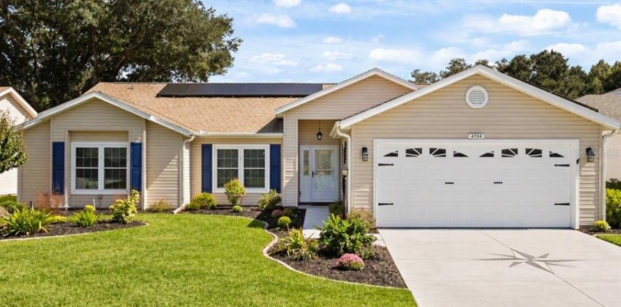 House in Leesburg, Florida 3 bedrooms, 200.2 sq.m. № 2427602