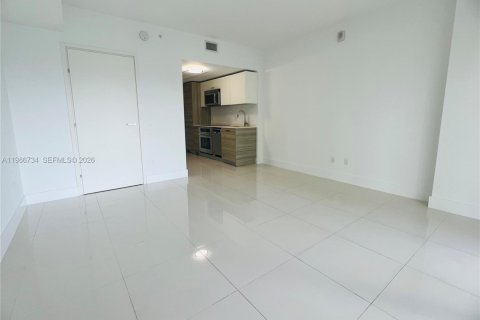 Condominio en venta en Miami, Florida, 34.84 m2 № 2048885 - foto 18