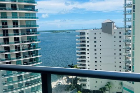 Студия в кондо в Майами, Флорида № 2048885