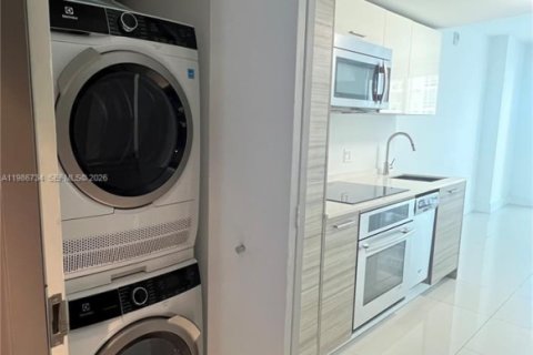 Купить кондоминиум в Майами, Флорида 34.84м2, № 2048885 - фото 12