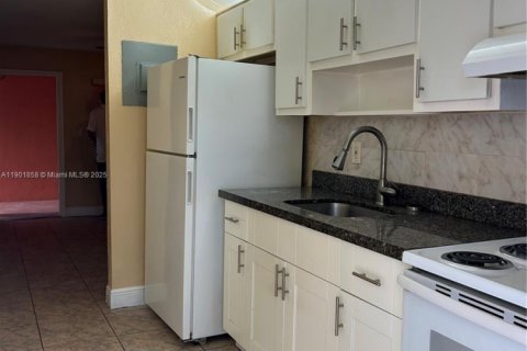Casa en alquiler en Lauderhill, Florida, 1 dormitorio, 55.74 m2 № 1951834 - foto 8