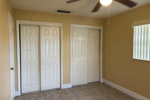 Casa en alquiler en Lauderhill, Florida, 1 dormitorio, 55.74 m2 № 1951834 - foto 11
