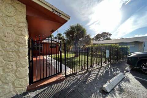 Casa en alquiler en Lauderhill, Florida, 1 dormitorio, 55.74 m2 № 1951834 - foto 15