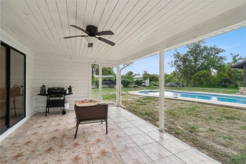 House in Leesburg, Florida 3 bedrooms, 231.88 sq.m. № 2204698 - photo 27
