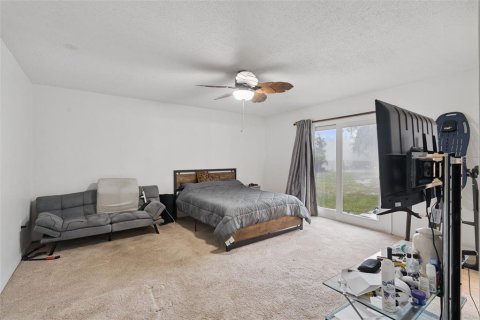 House in Leesburg, Florida 3 bedrooms, 231.88 sq.m. № 2204698 - photo 13