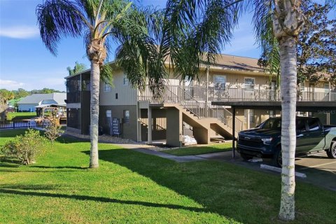 Condominio en venta en Astor, Florida, 2 dormitorios, 109.44 m2 № 2145025 - foto 11