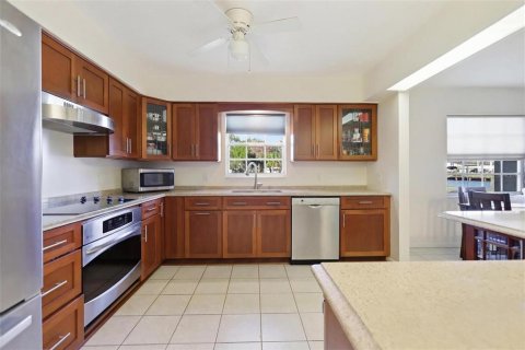 Condominio en venta en Astor, Florida, 2 dormitorios, 109.44 m2 № 2145025 - foto 23