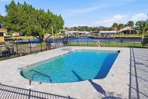 Condominio en venta en Astor, Florida, 2 dormitorios, 109.44 m2 № 2145025 - foto 13