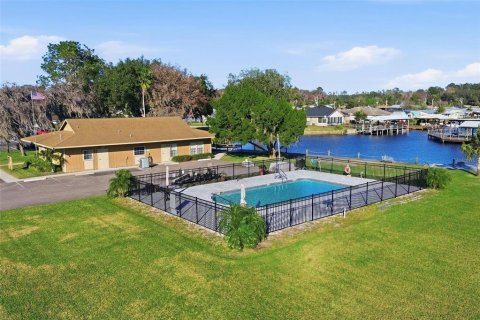 Condominio en venta en Astor, Florida, 2 dormitorios, 109.44 m2 № 2145025 - foto 12
