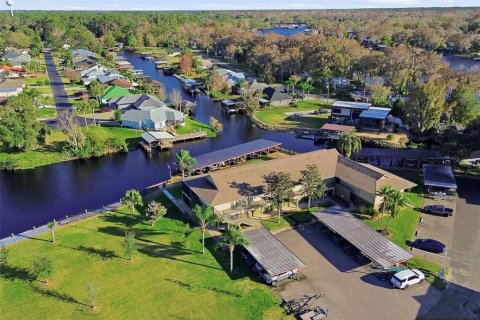 Condominio en venta en Astor, Florida, 2 dormitorios, 109.44 m2 № 2145025 - foto 3