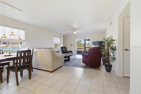 Condominio en venta en Astor, Florida, 2 dormitorios, 109.44 m2 № 2145025 - foto 20